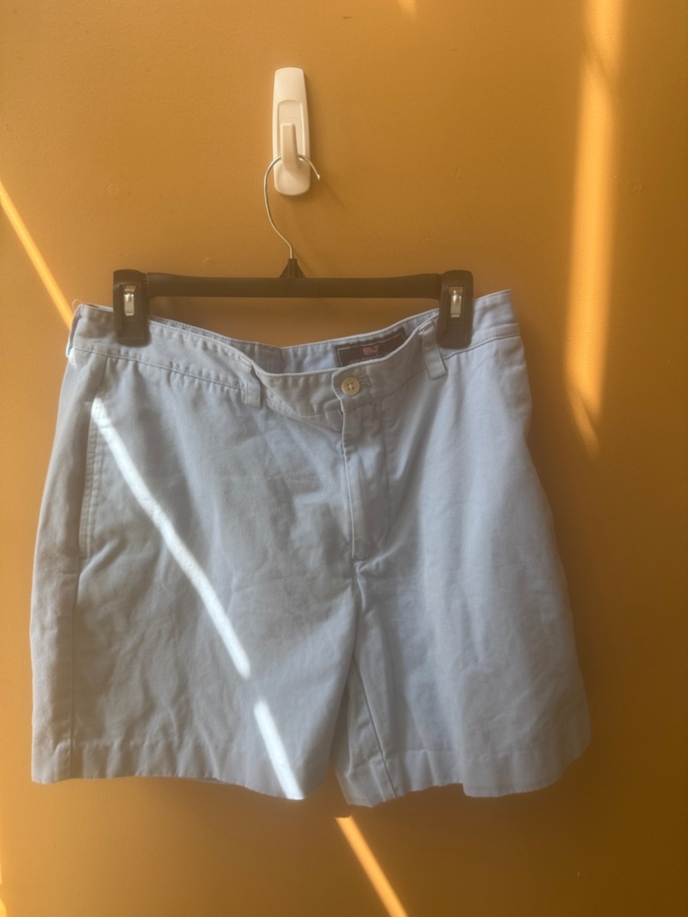 Vineyard Vines Men's Size 32 Classic Light Blue Shorts